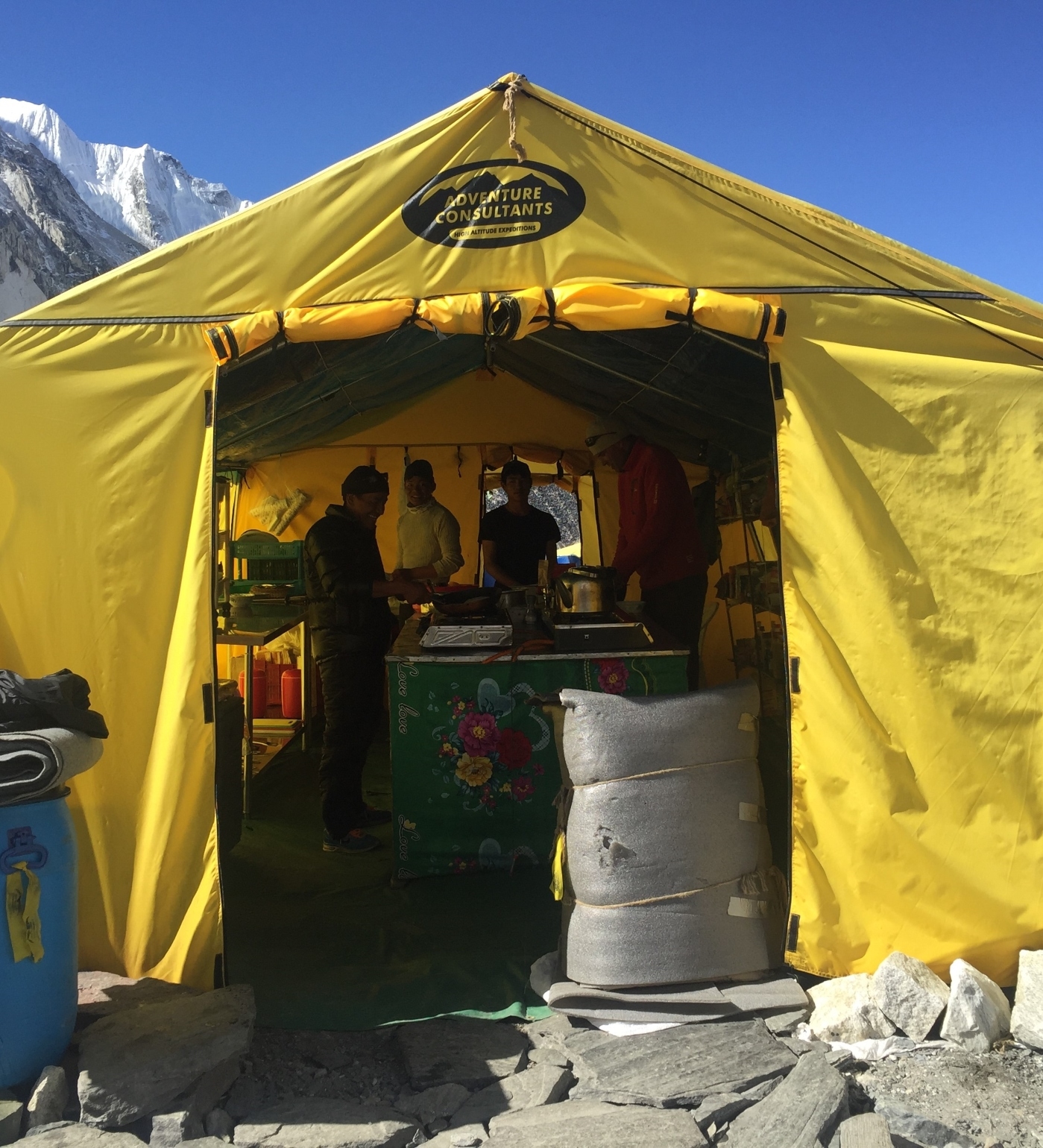 The members kitchen at Everest Basecamp
